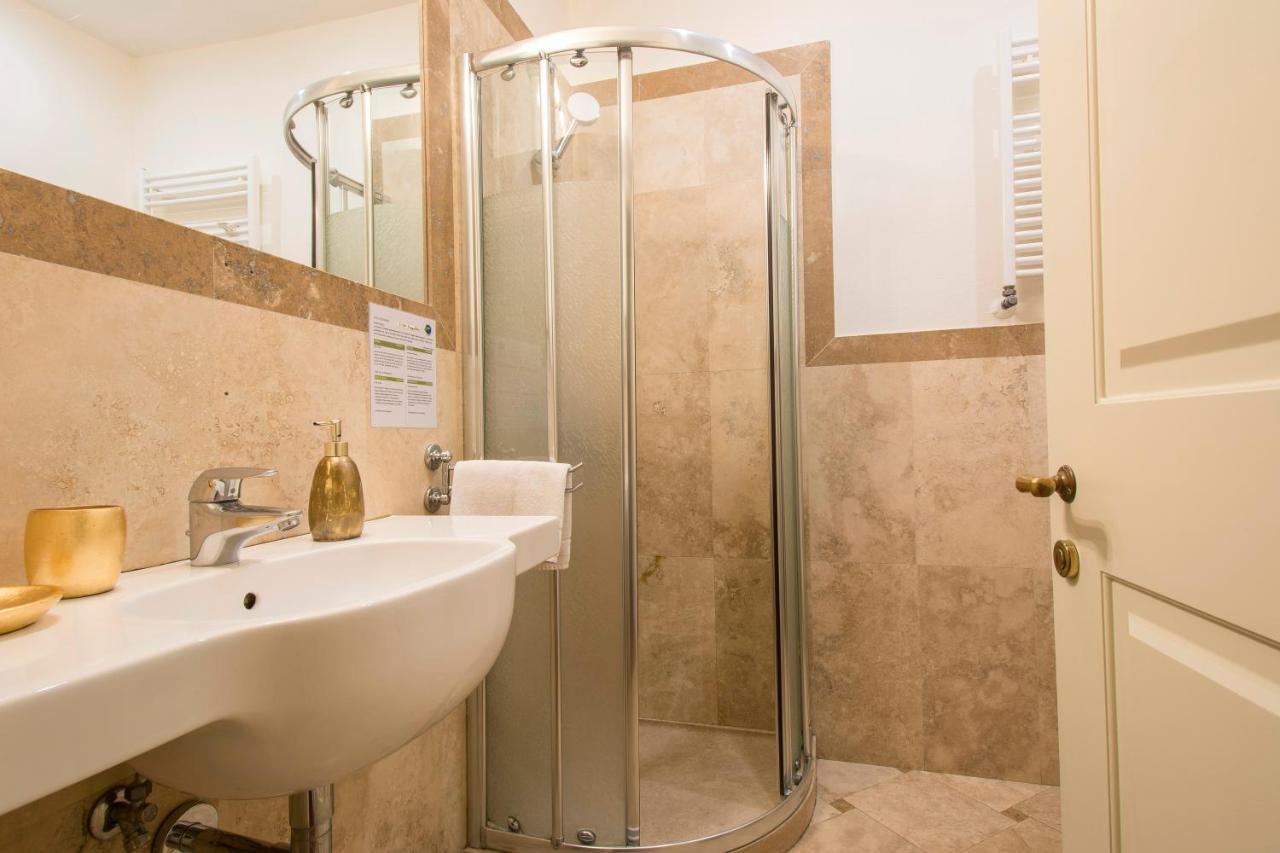 לינה וארוחת בוקר פירנצה Relais Tiffany מראה חיצוני תמונה