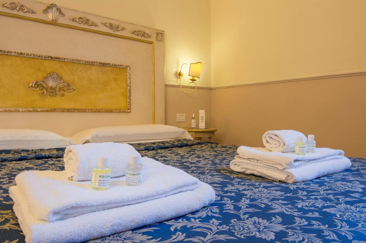 לינה וארוחת בוקר פירנצה Relais Tiffany מראה חיצוני תמונה